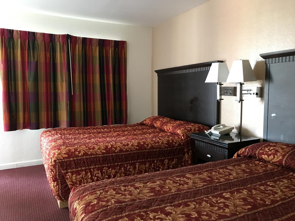 Townhouse Motel Уид Экстерьер фото
