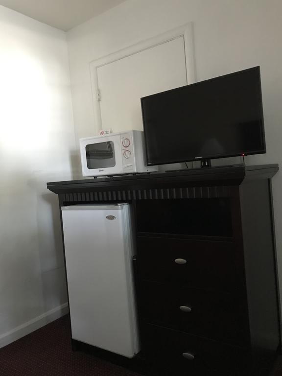 Townhouse Motel Уид Экстерьер фото