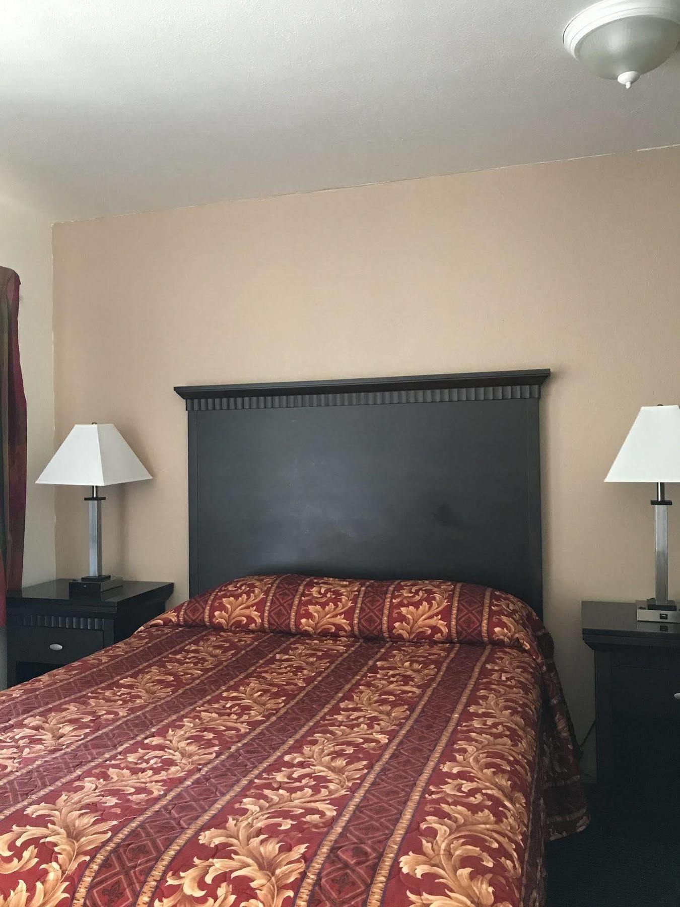 Townhouse Motel Уид Экстерьер фото