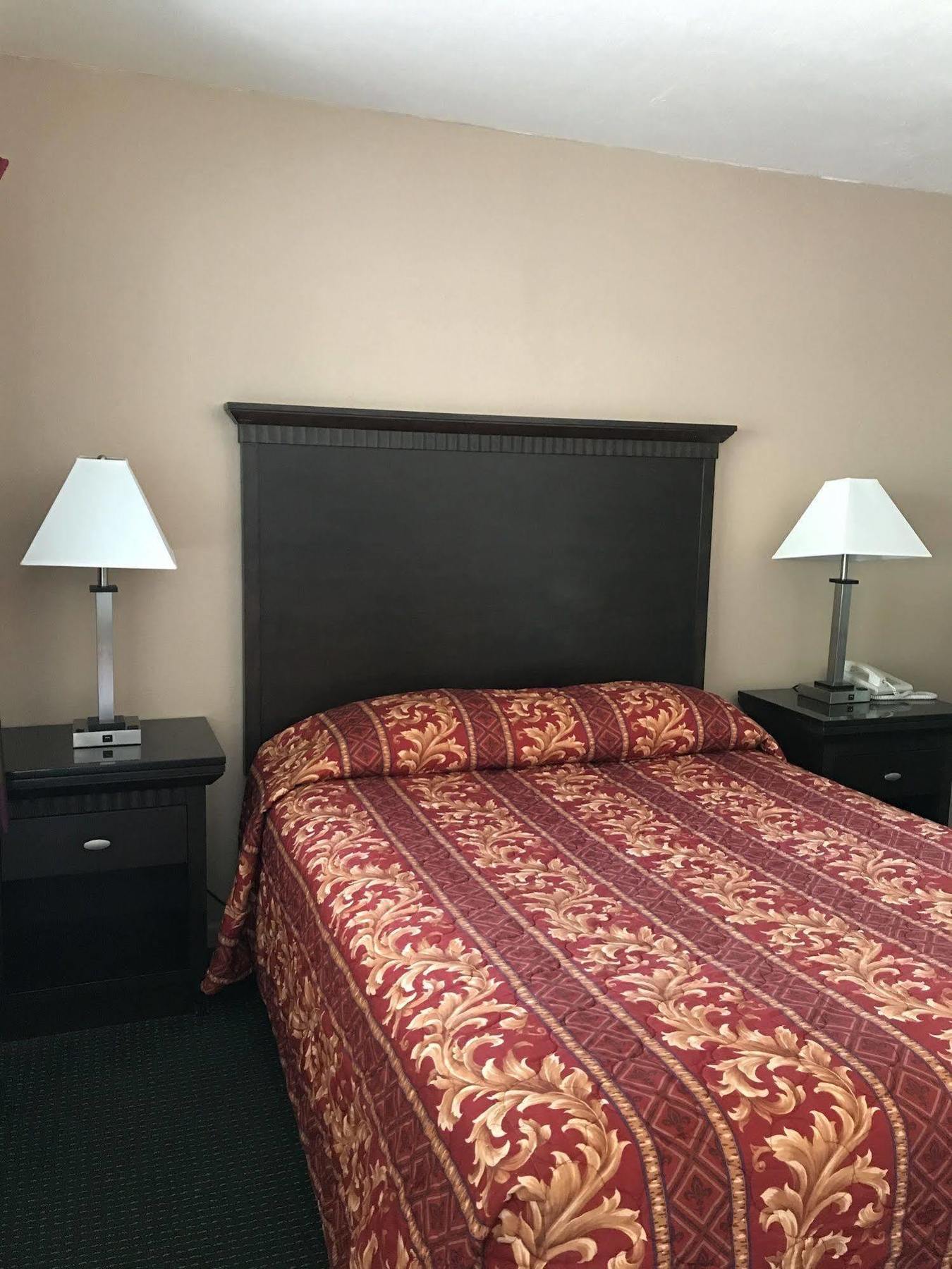 Townhouse Motel Уид Экстерьер фото